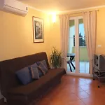 Annadora Πανσιόν Brseč