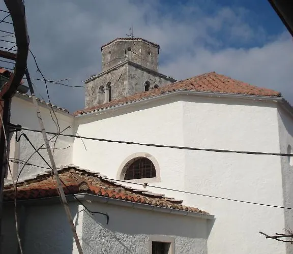 Annadora 3*